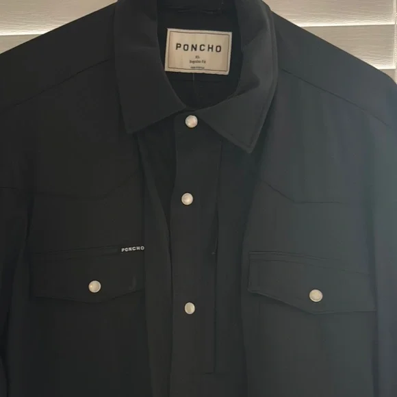 Casual Black Short Sleeve Button Down Shirt - Picture 4 of 6